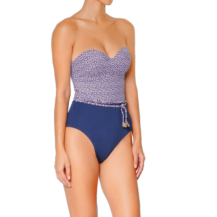 Huit Croisette one-piece, Huit.com