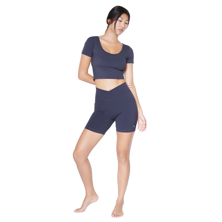 Huit bien-etre v-shaped color block bike shorts, yoga shorts, Huit.com
