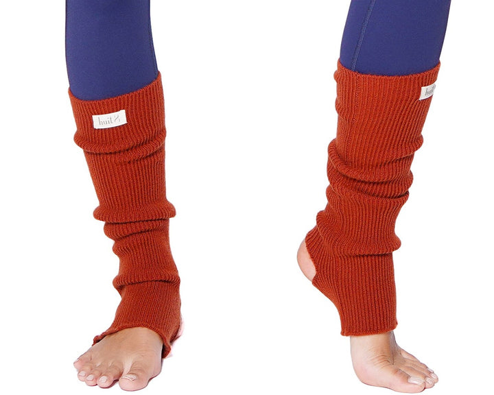 Huit Bien-etre cashmere leg warmers, Huit.com