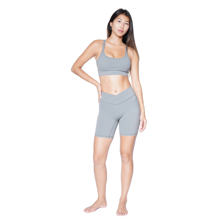 Huit Bien-etre v-shaped color block biking shorts, yoga shorts, Huit.com