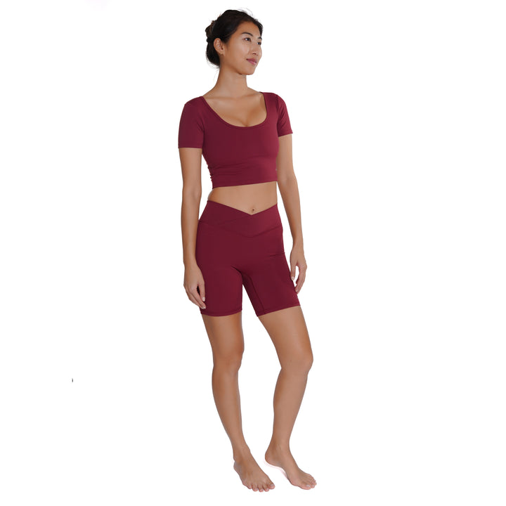 Huit Bien-etre v-shaped color block biking shorts, yoga shorts, Huit.com